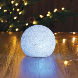 Decoratiune LED glob Eva, 12 cm, lumina RGB, alimentare baterii