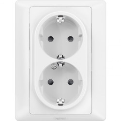 Priza schuko dubla Legrand Valena Life 755702, incastrata, rama inclusa, contact de protectie, alba