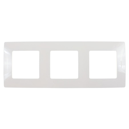 Rama Legrand Niloe 397870, 3 posturi, alb, pentru priza / intrerupator